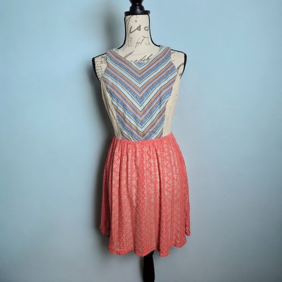 Yahada Pink/Coral Lace Dress|Women's Size Large - Picture 2 of 8